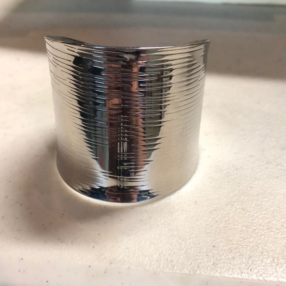 Stainless steel cuff bracelet